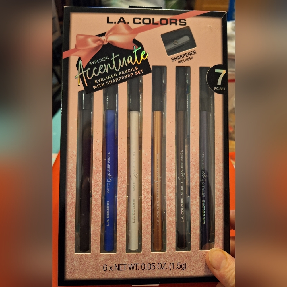 L.A. Colors Accentuate Eyeliner Pencil Set with Sharpener